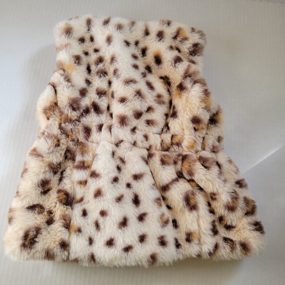 Zara Leopard print faux fur vest 12-18 months - Picture 2 of 7